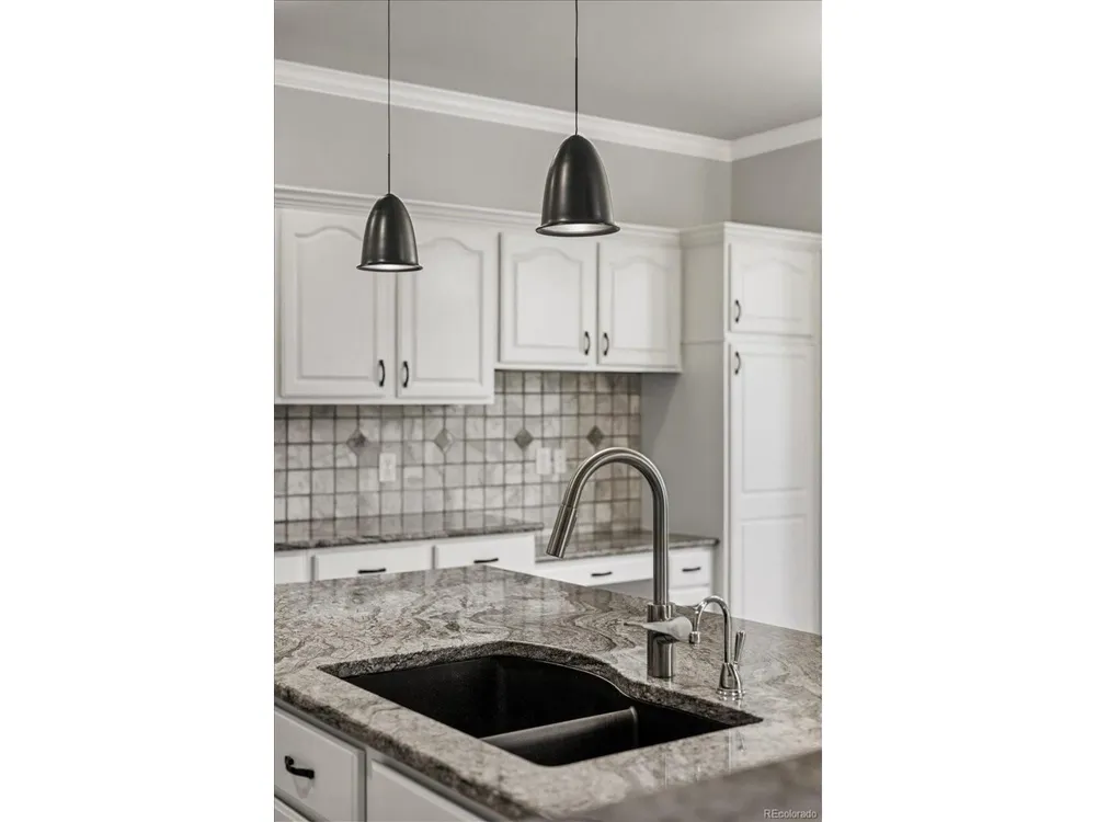 728 Huntington Drive Littleton, CO 80126