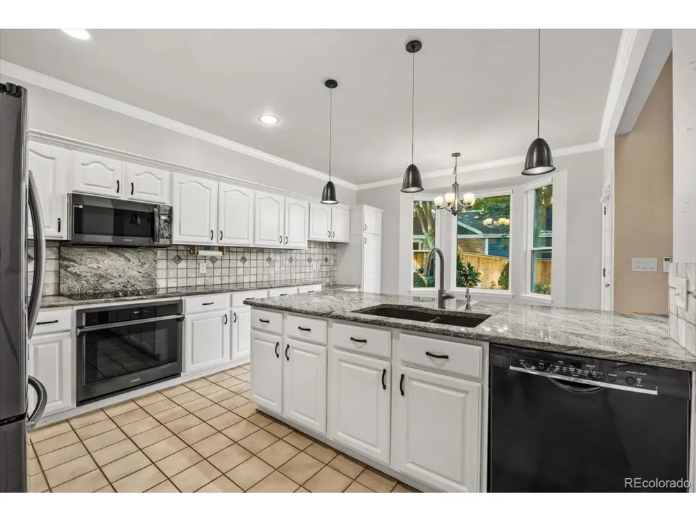 728 Huntington Drive Littleton, CO 80126
