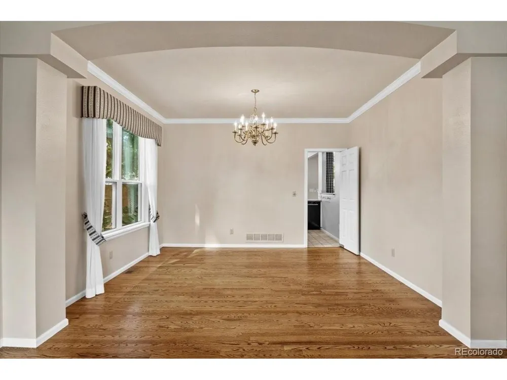 728 Huntington Drive Littleton, CO 80126