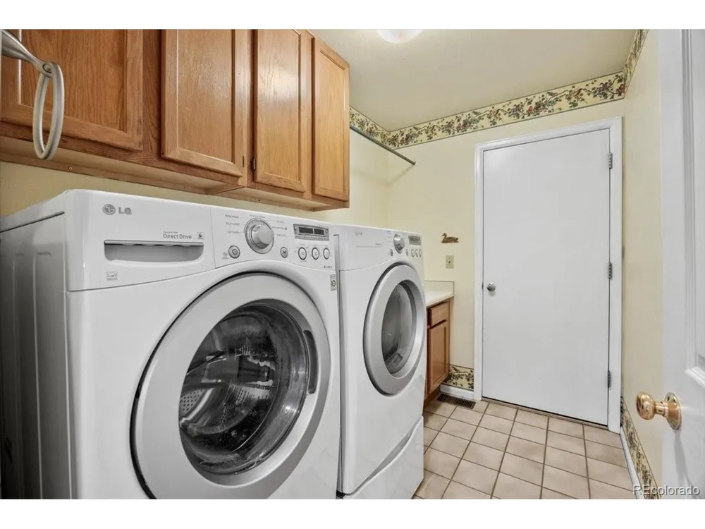 728 Huntington Drive Littleton, CO 80126