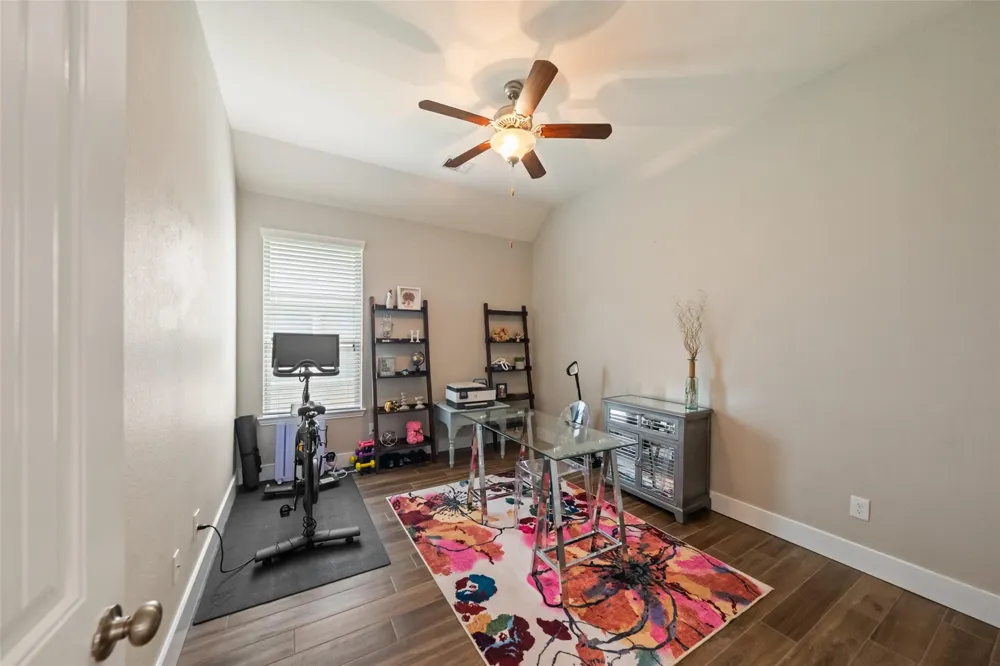 9319 Dochfour Lane Tomball, TX 77375