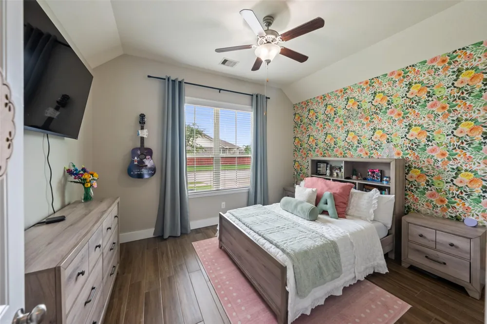 9319 Dochfour Lane Tomball, TX 77375