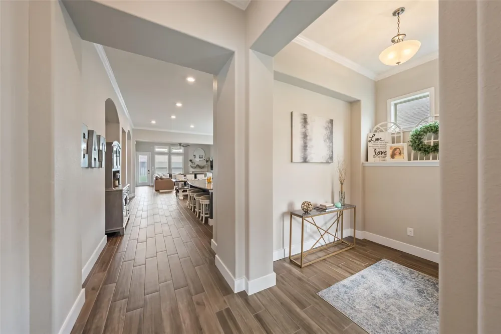 9319 Dochfour Lane Tomball, TX 77375