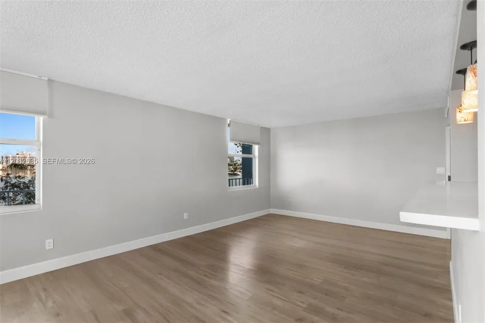 16558 NE 26th Ave #2G North Miami Beach, FL 33160