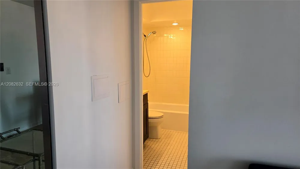 3000 Riomar St #701 Fort Lauderdale, FL 33304
