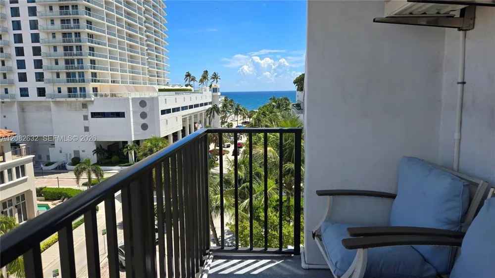3000 Riomar St #701 Fort Lauderdale, FL 33304