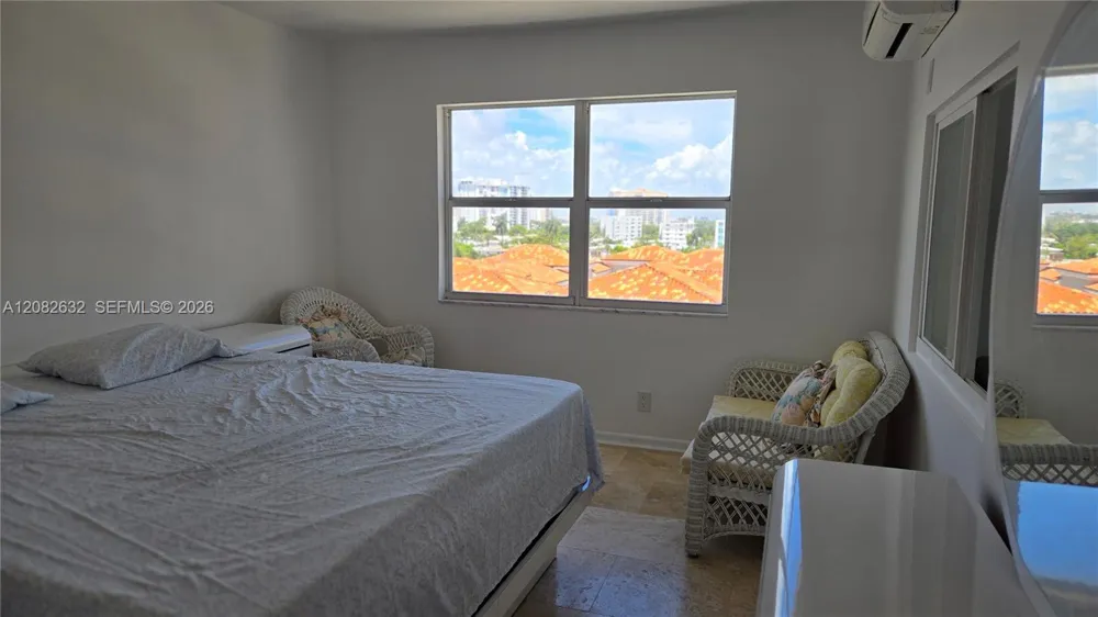 3000 Riomar St #701 Fort Lauderdale, FL 33304