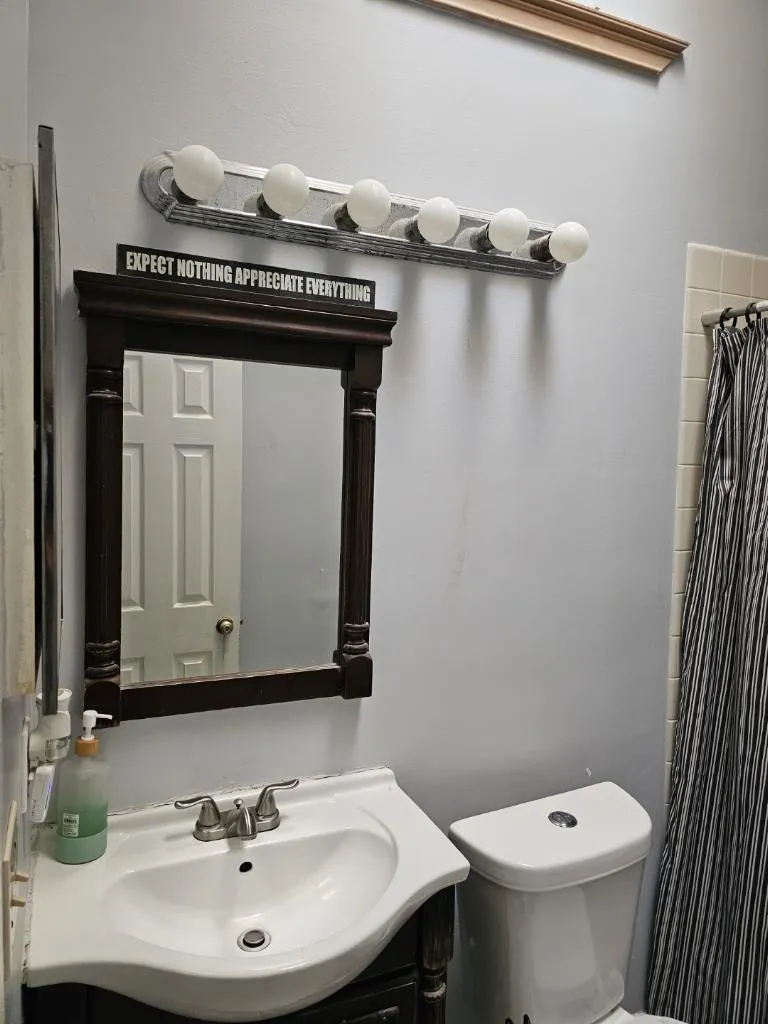 1827 RUNNERS WAY North Lauderdale, FL 33068