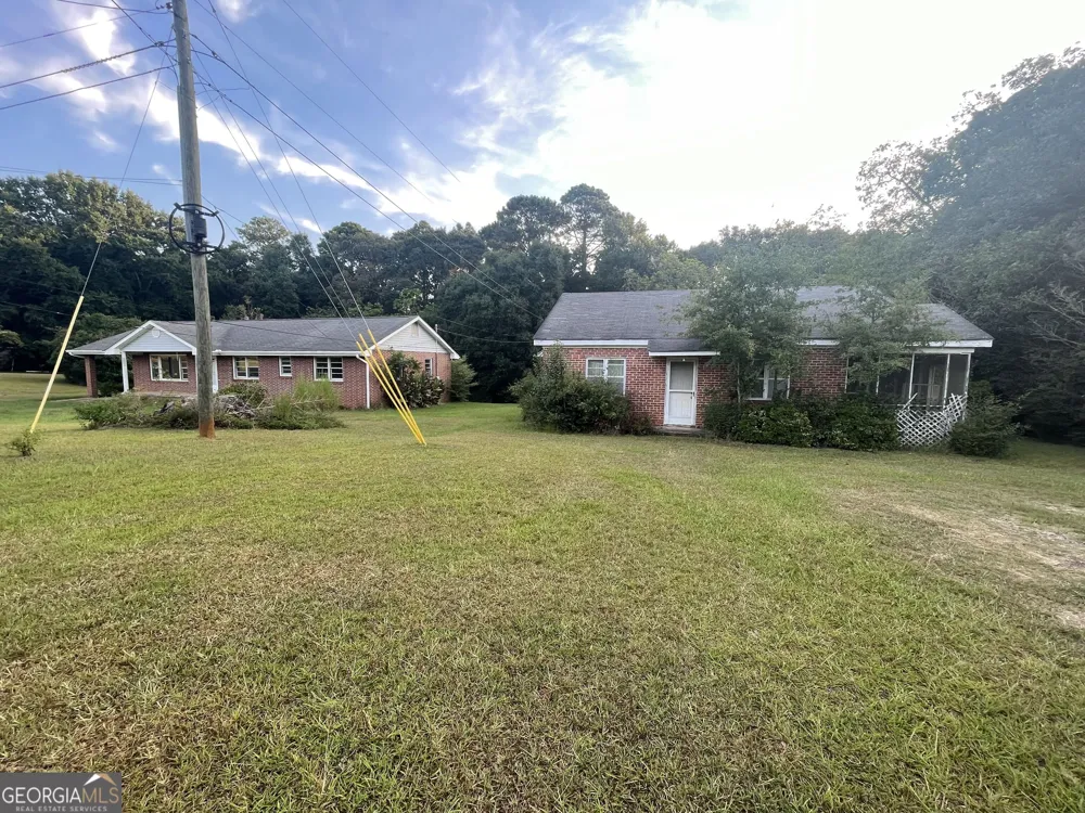 541 Highway 18 W Barnesville, GA 30204