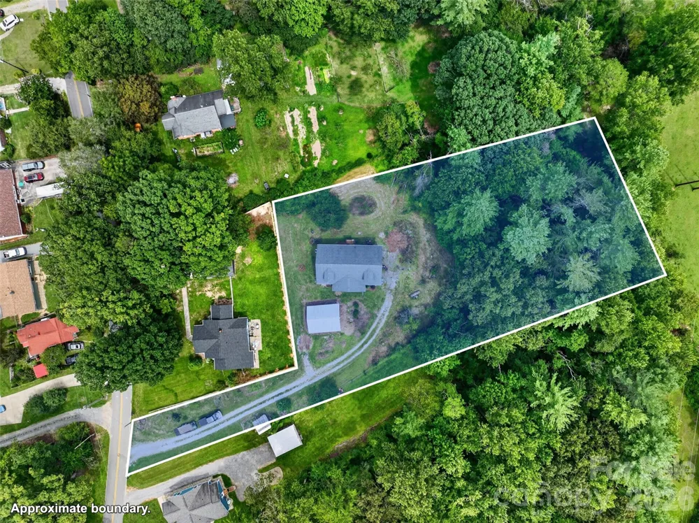518 Onteora Boulevard Asheville, NC 28803