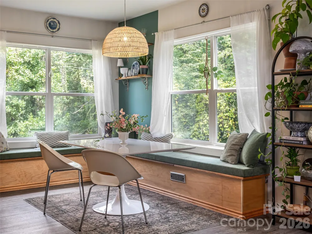 518 Onteora Boulevard Asheville, NC 28803