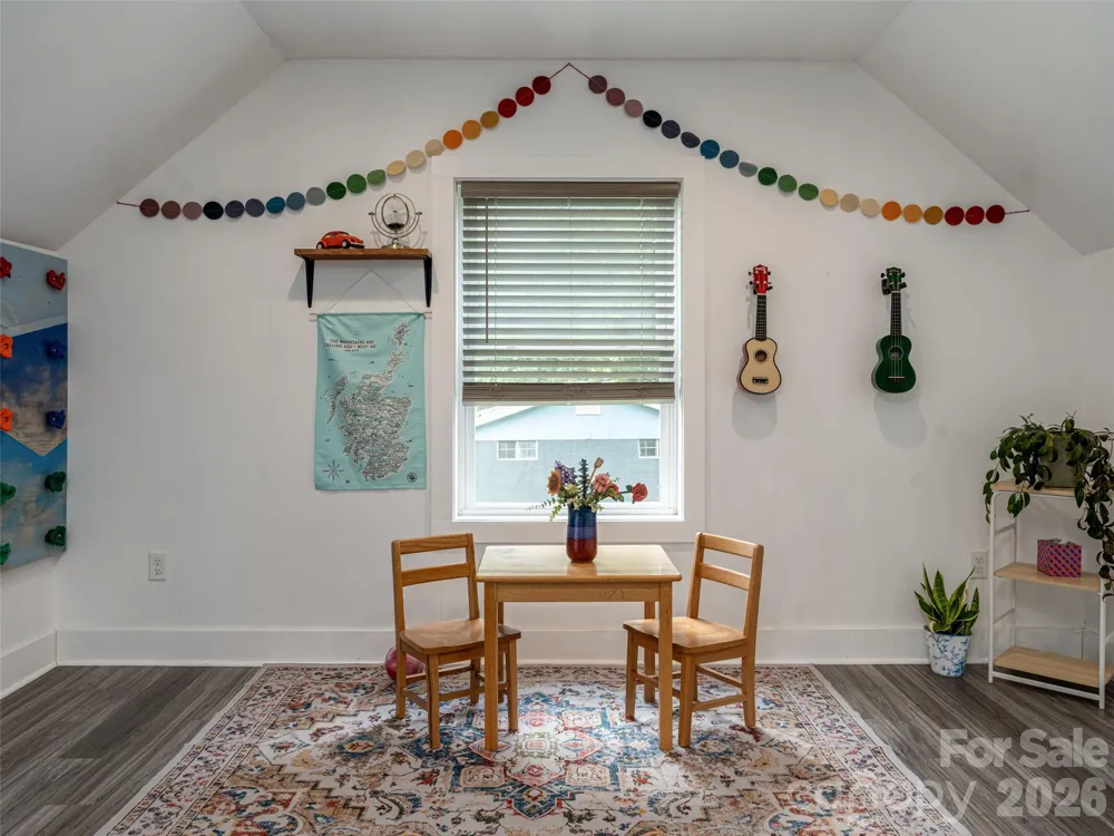 518 Onteora Boulevard Asheville, NC 28803