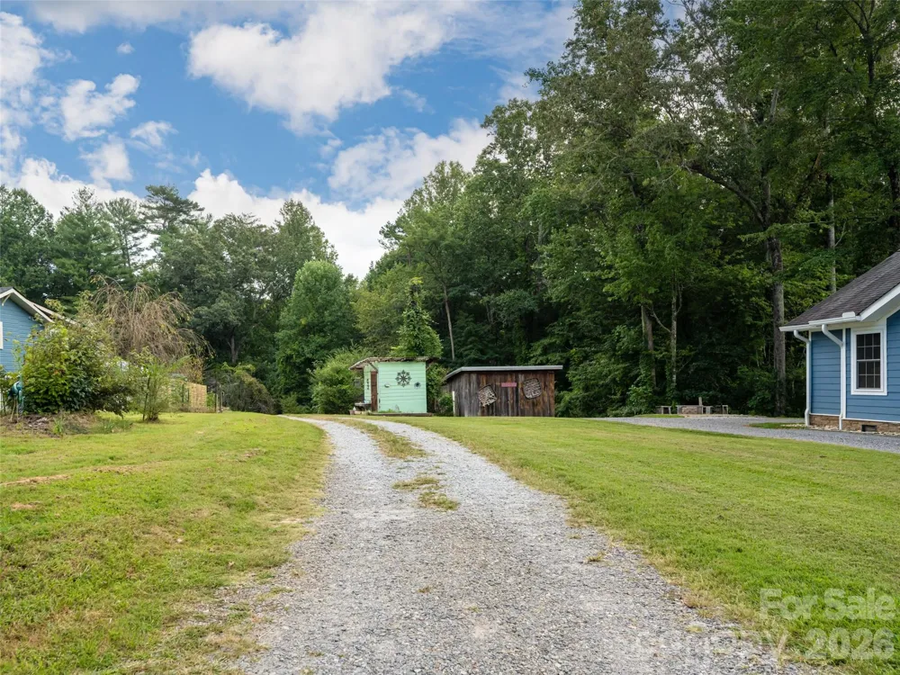 518 Onteora Boulevard Asheville, NC 28803