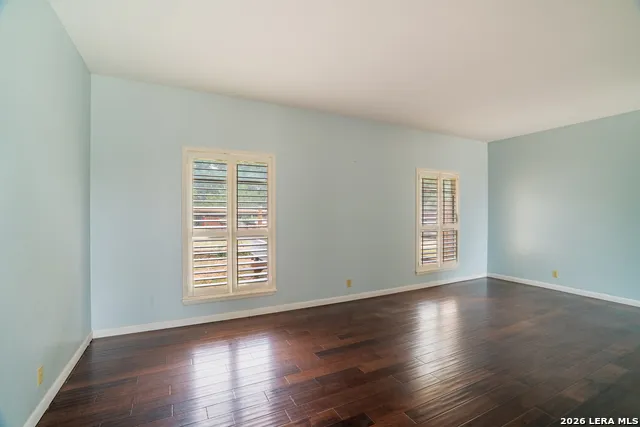 208 FRONT ST Comfort, TX 78013