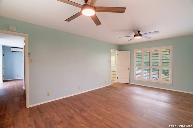 208 FRONT ST Comfort, TX 78013