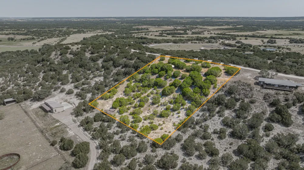 201 Private Road 2123 Meridian, TX 76665