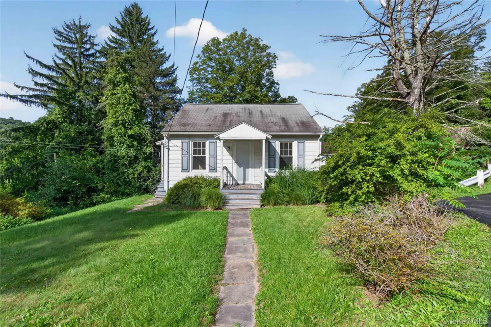 15 Hallihans Hill Road Kingston, NY 12401