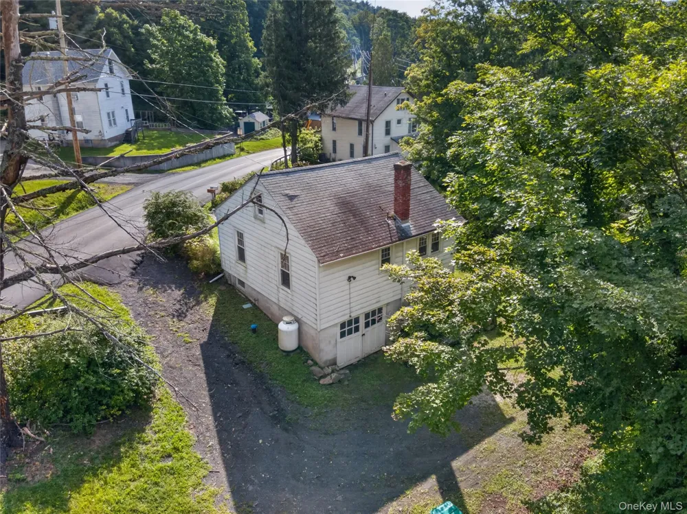 15 Hallihans Hill Road Kingston, NY 12401