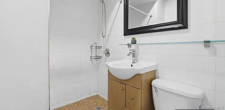 106-07 Northern Boulevard #5B Corona, NY 11368
