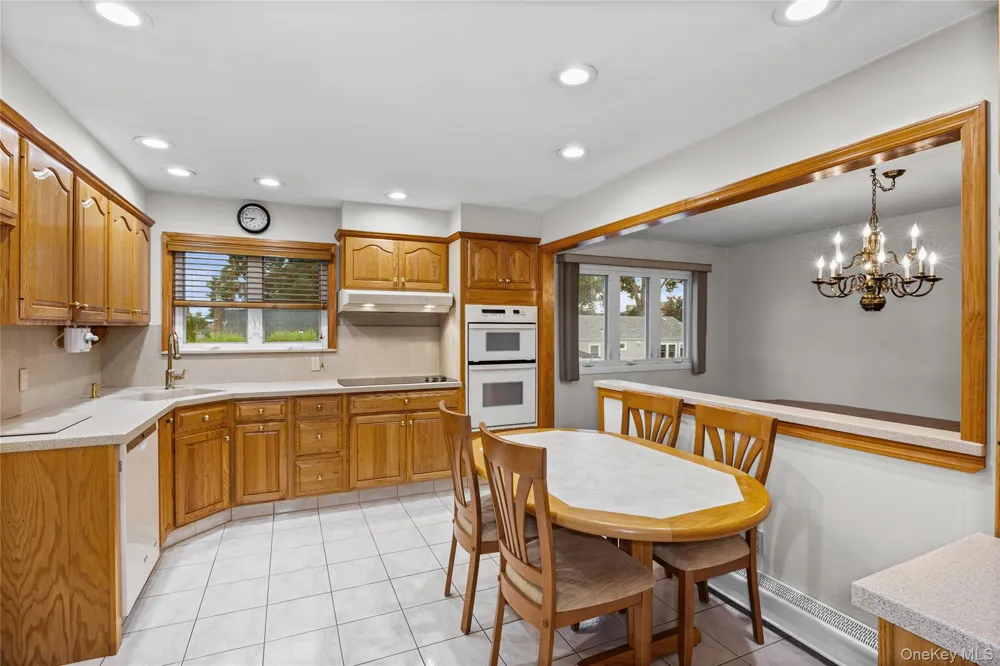 93 Toronto Avenue Massapequa, NY 11758
