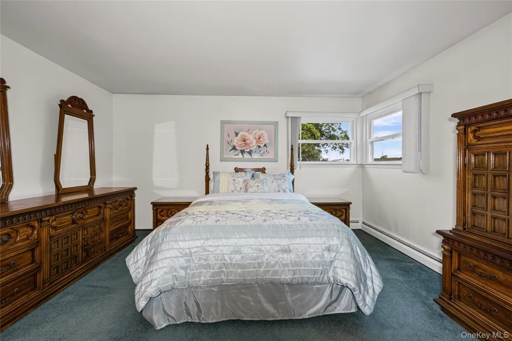 93 Toronto Avenue Massapequa, NY 11758
