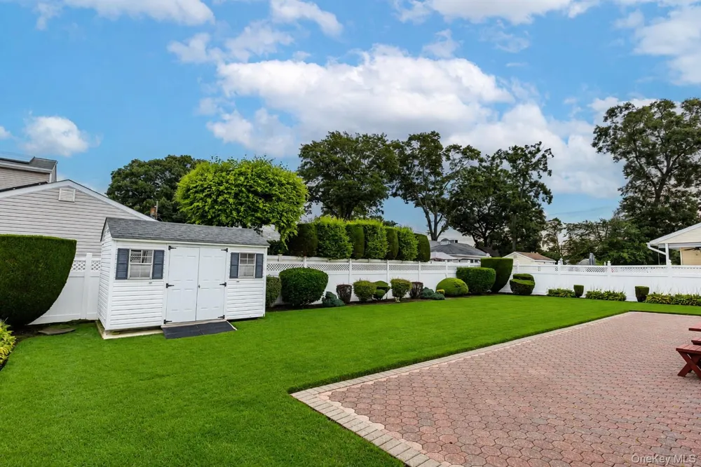 93 Toronto Avenue Massapequa, NY 11758