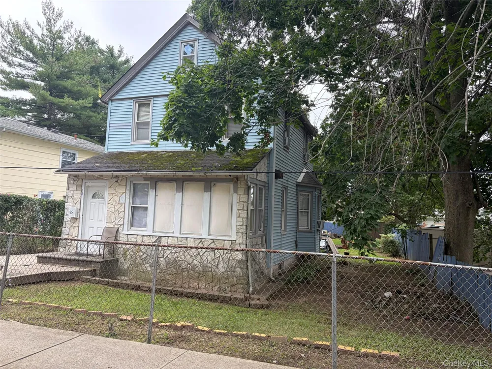 88 Colonial Avenue Freeport, NY 11520