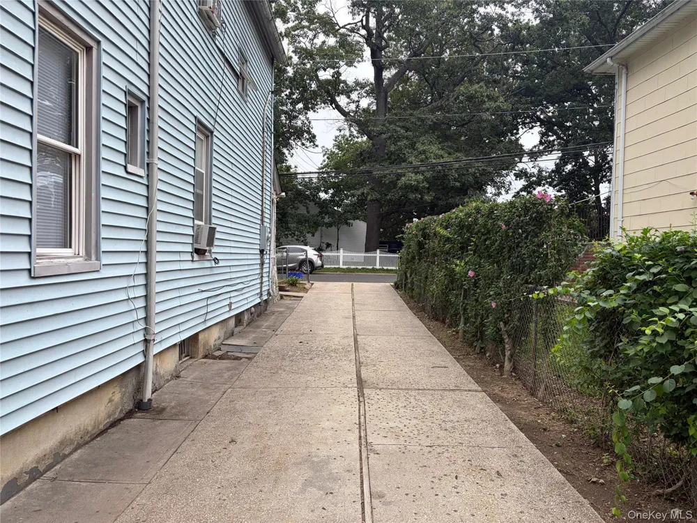 88 Colonial Avenue Freeport, NY 11520