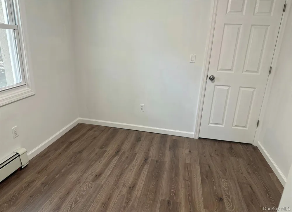 10 Barclay Road Mastic Beach, NY 11951