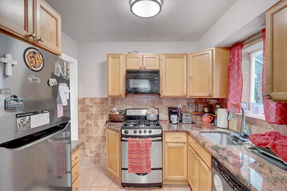 781 Salem Road Uniondale, NY 11553