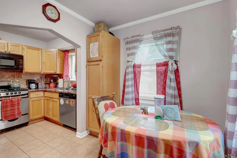 781 Salem Road Uniondale, NY 11553
