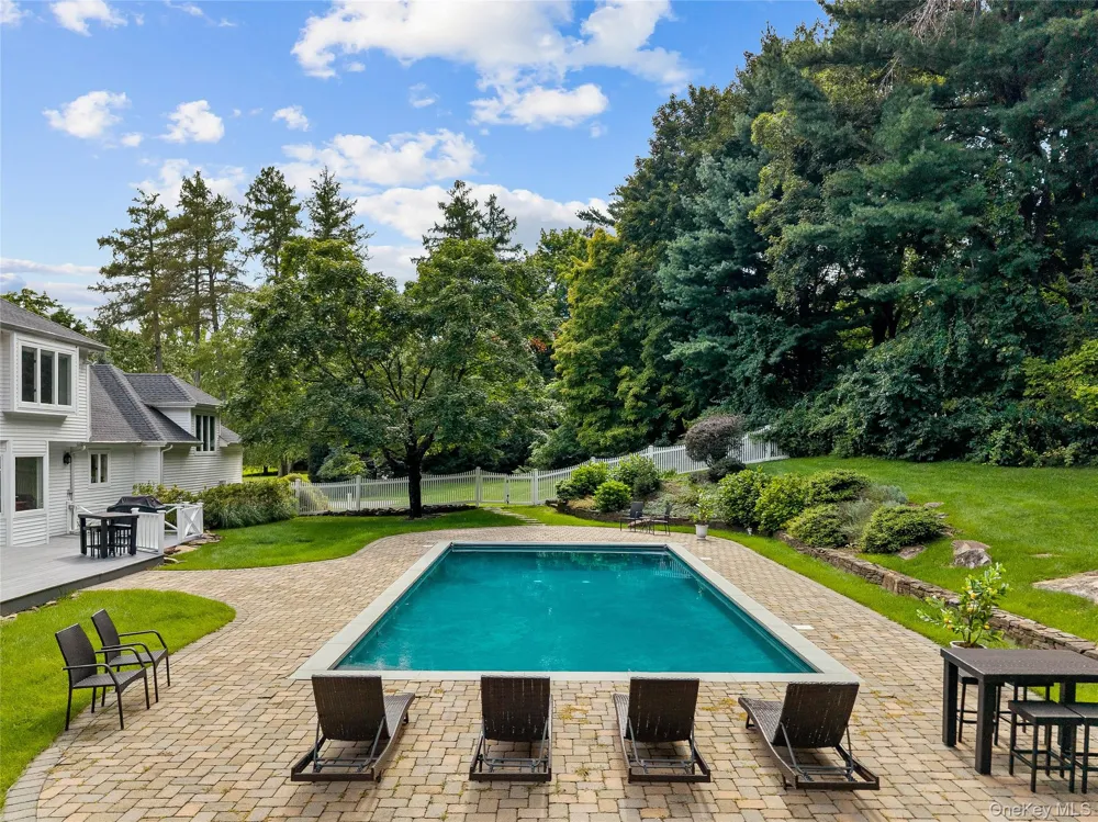 218 McLain Street Bedford Corners, NY 10549