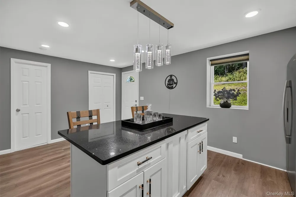 1103 Route 17 Southfields, NY 10975