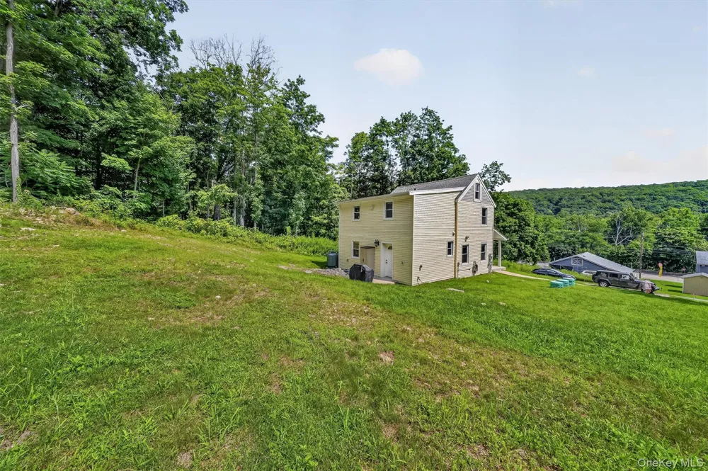 1103 Route 17 Southfields, NY 10975