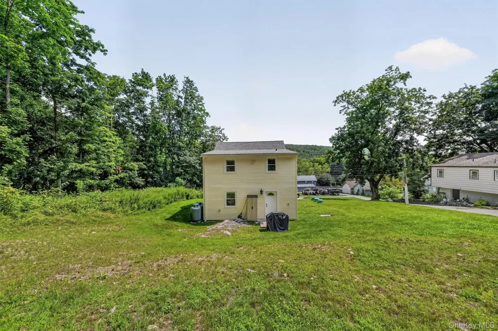 1103 Route 17 Southfields, NY 10975