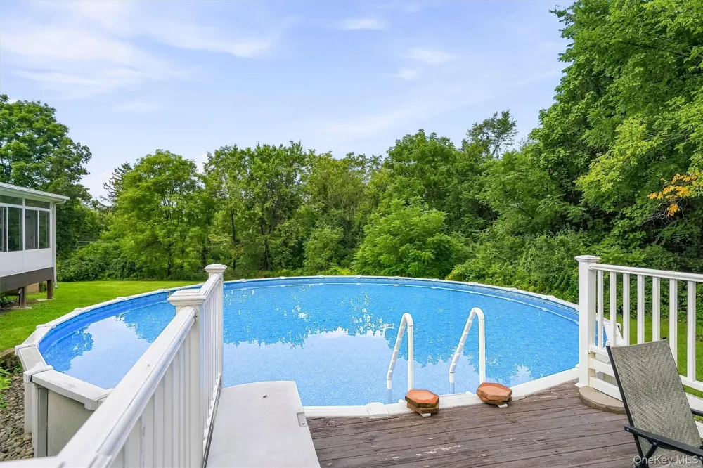 5 Libra Lane Wallkill, NY 12589