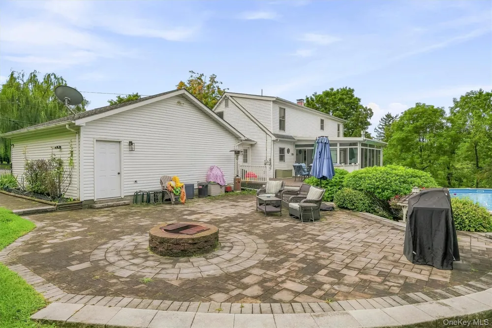 5 Libra Lane Wallkill, NY 12589