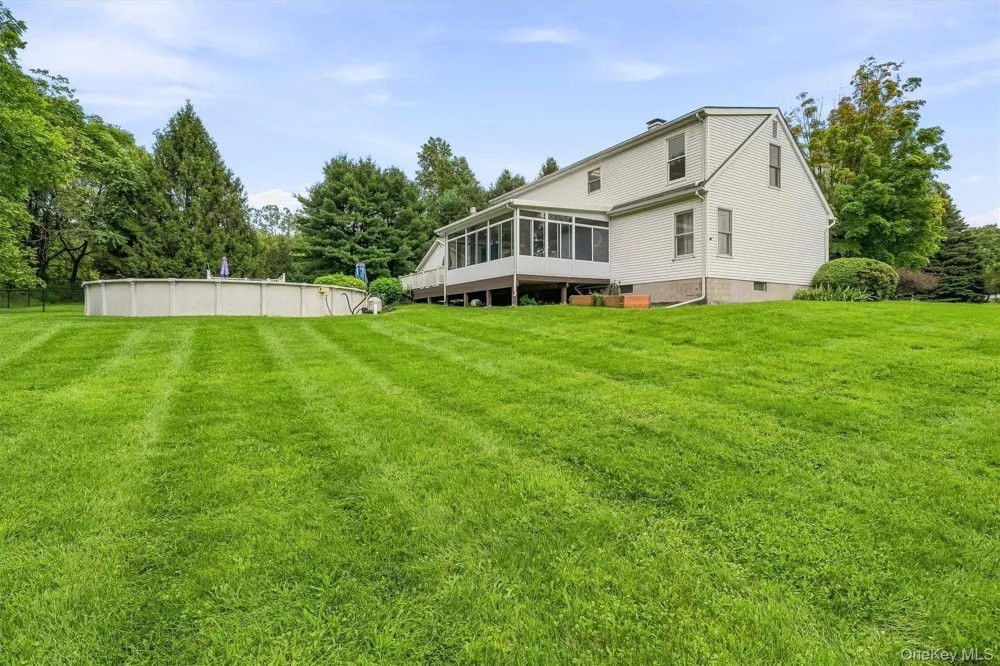5 Libra Lane Wallkill, NY 12589