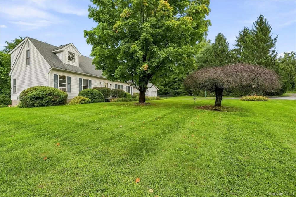 5 Libra Lane Wallkill, NY 12589