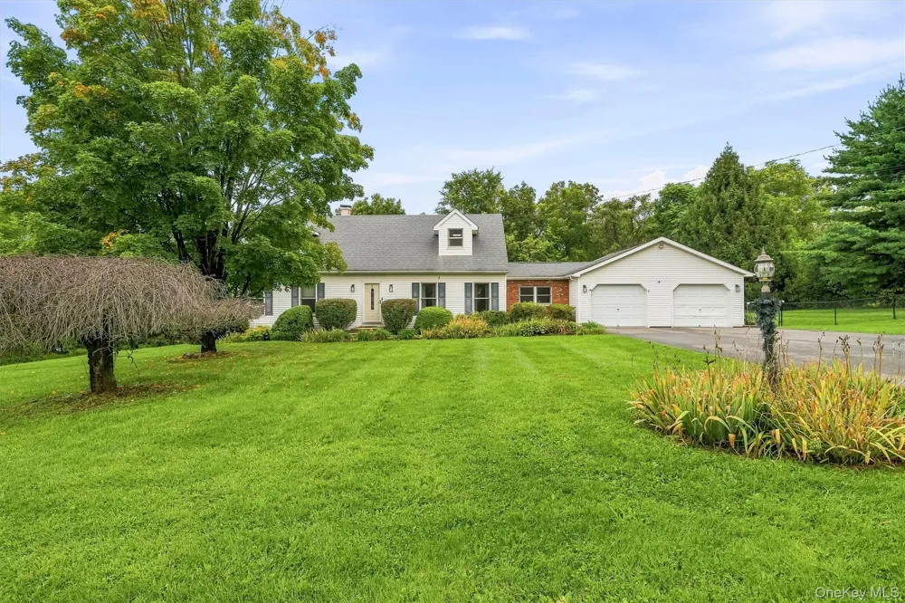 5 Libra Lane Wallkill, NY 12589