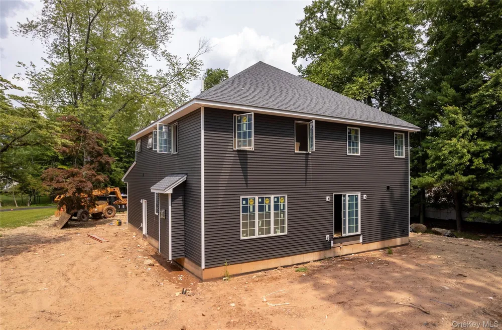 354 Holt Drive Pearl River, NY 10965