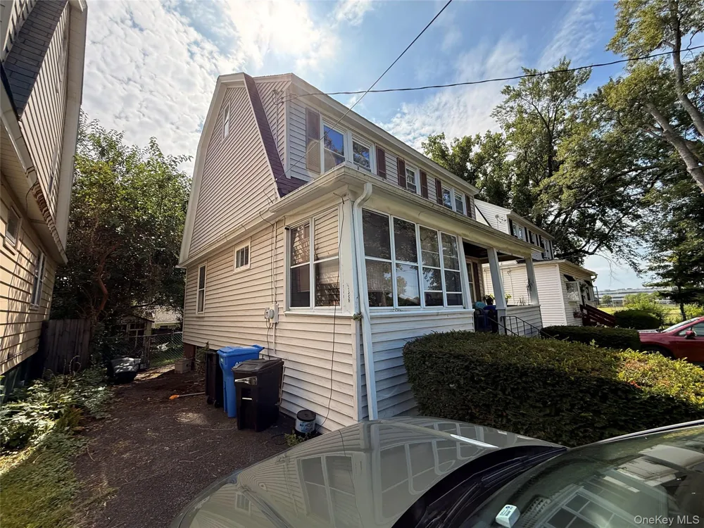 30 Bogart Ter Colonie, NY 12202