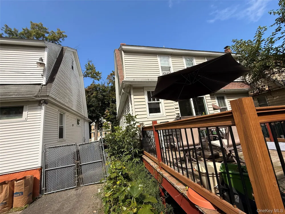 30 Bogart Ter Colonie, NY 12202