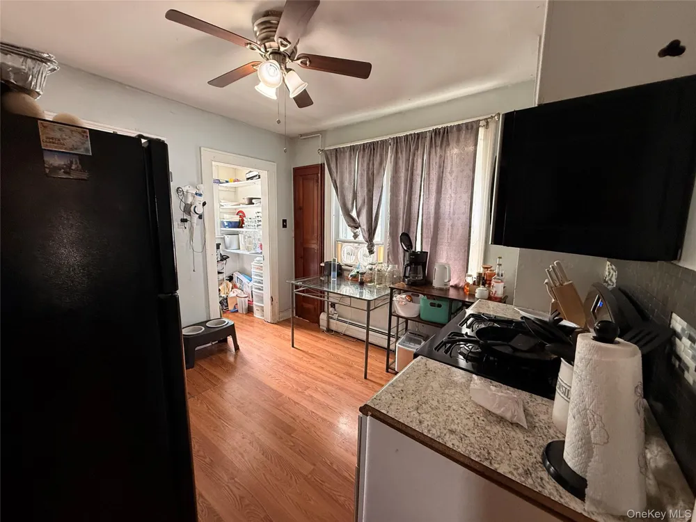 30 Bogart Ter Colonie, NY 12202