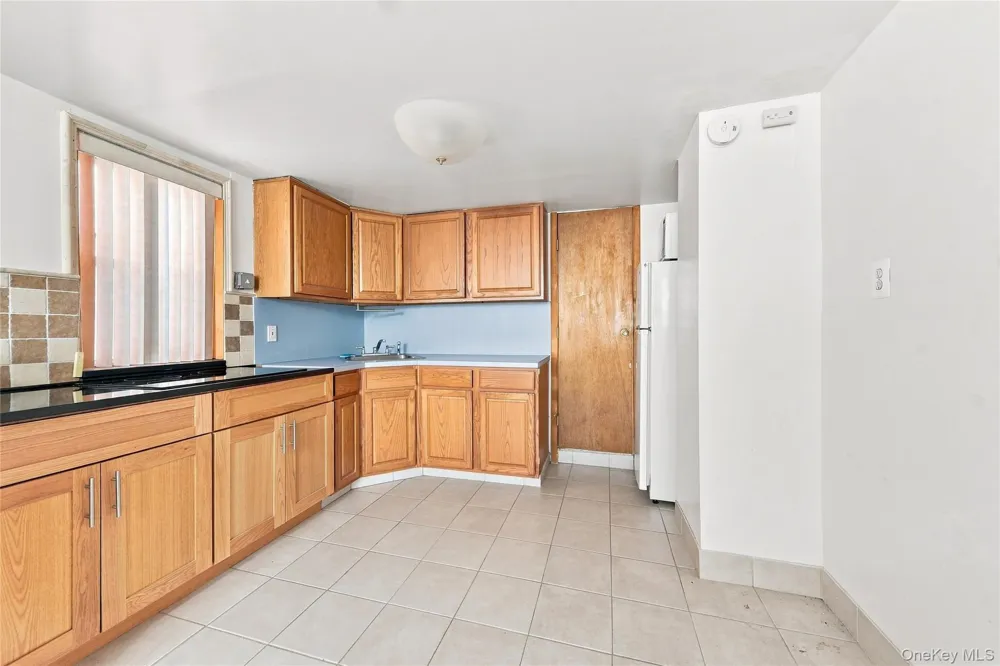 1921 Edison Avenue Bronx, NY 10461