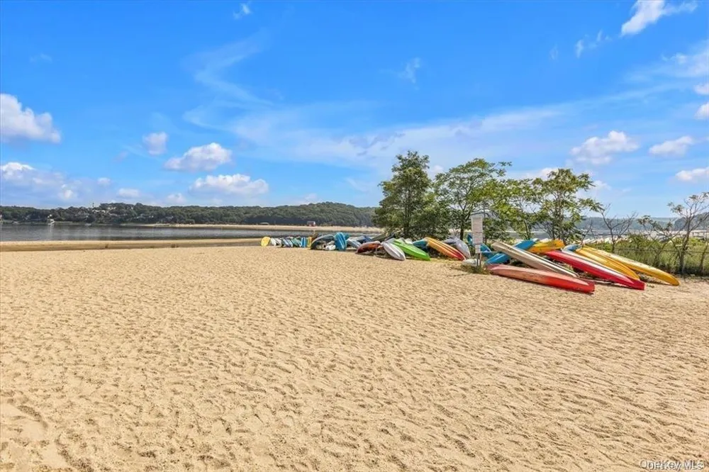 107 Fleets Cove Road Huntington, NY 11743