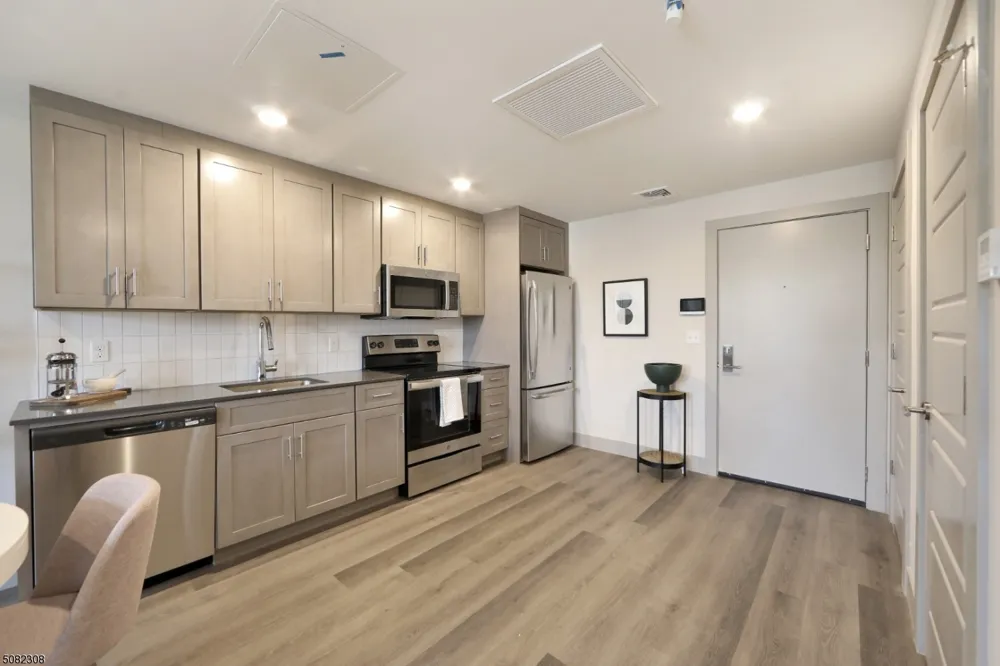 548 Franklin Ave #310 Unit 310 Belleville, NJ 07109