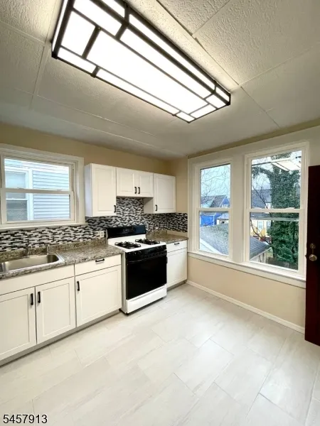 16 Hazel Pl #2 Unit 2 Irvington, NJ 07111
