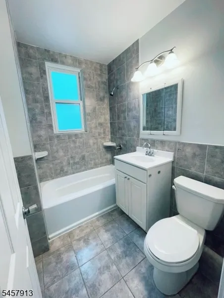 16 Hazel Pl #2 Unit 2 Irvington, NJ 07111