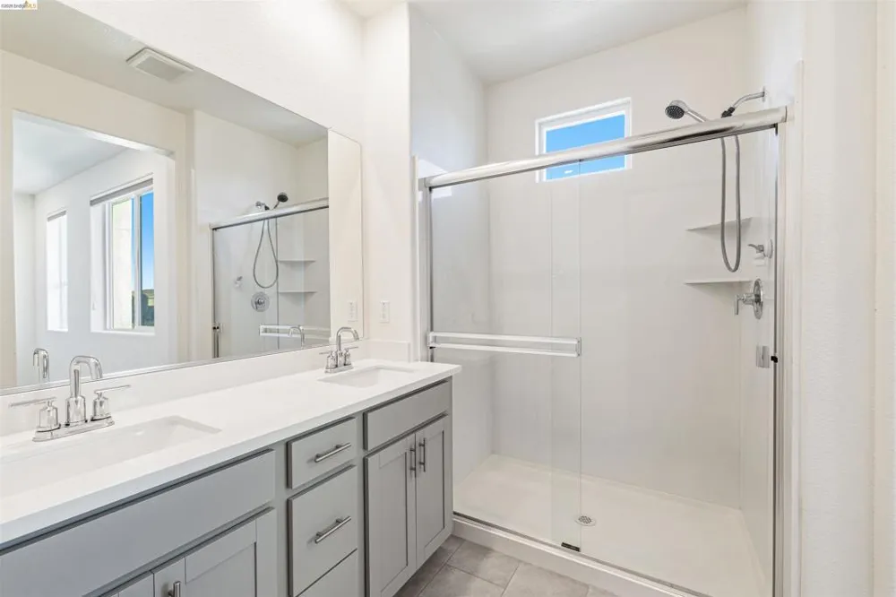 2570 Natomas Crossing Drive Sacramento, CA 95834